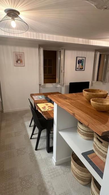 Appartement Cosy A Collobrières Exteriör bild
